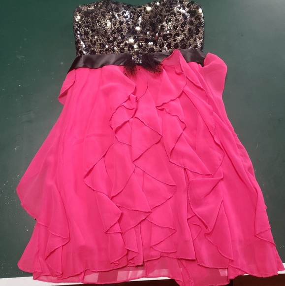 Party dress - Picture 1 of 1